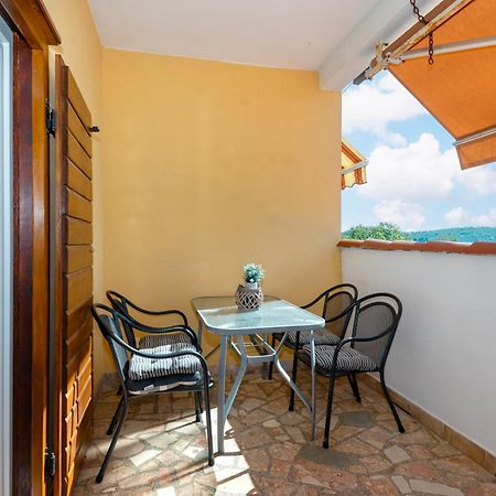 Apartments Rogoznicka Oaza Рогозница Экстерьер фото